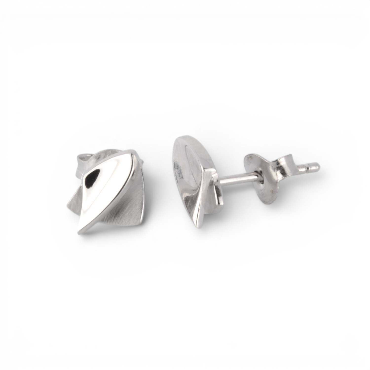 Schmidt Ohrstecker teilmatt aus 925 Silber für Damen, 8,6x6,7mm, eleganter Ohrschmuck in Silberfarben