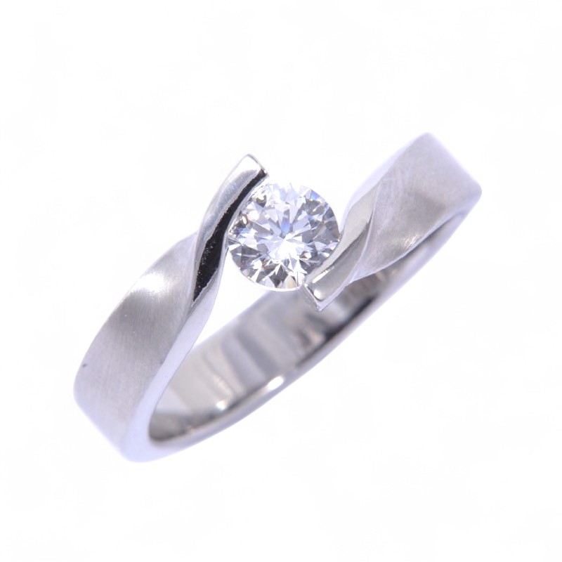 Kadó Damenring aus Edelstahl in Silber mit Zirkonia, Ringgröße 52