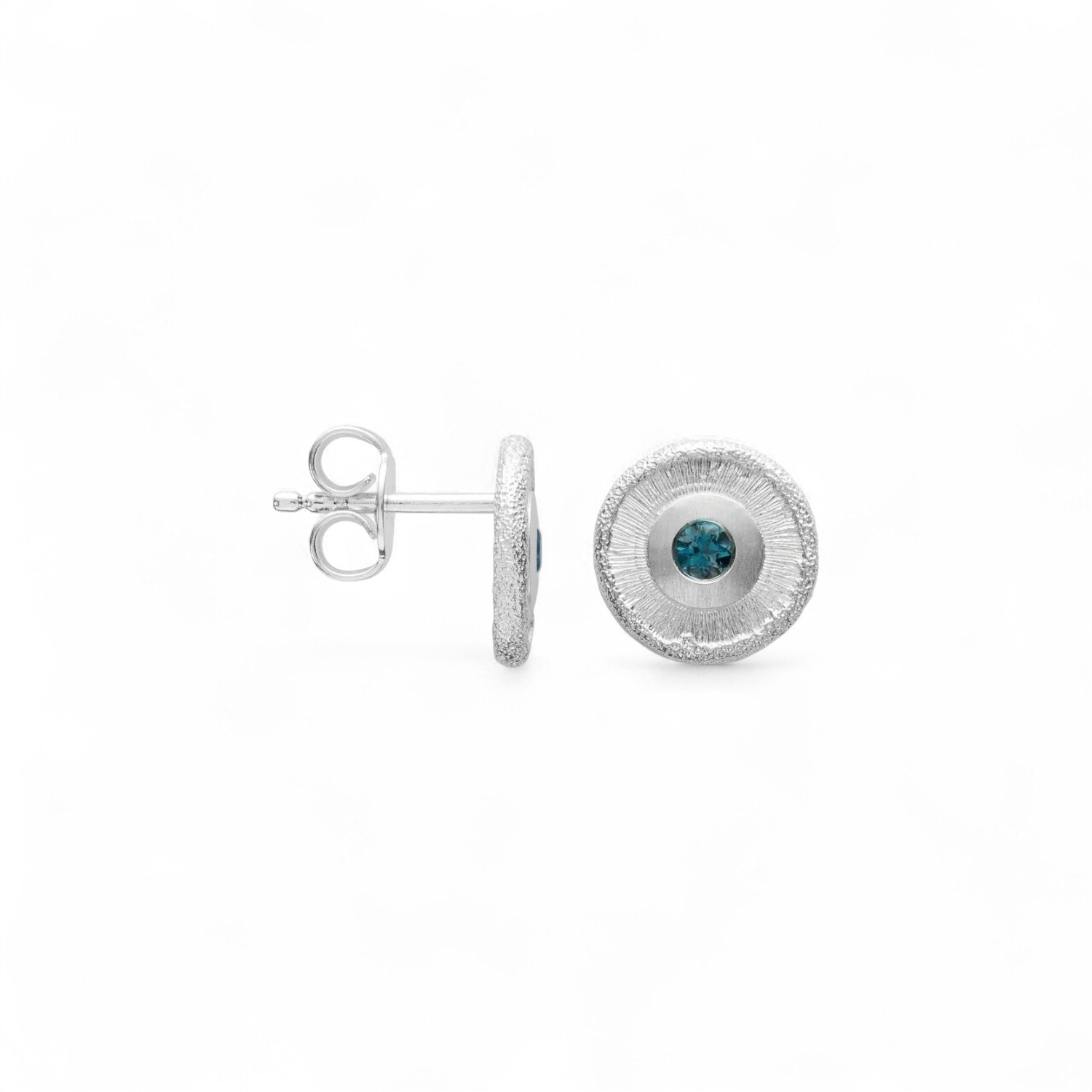 Ohrstecker Touch of Blue von Bastian aus 925er Silber mit blauen Topas für Damen, Ø 10mm, silberfarben