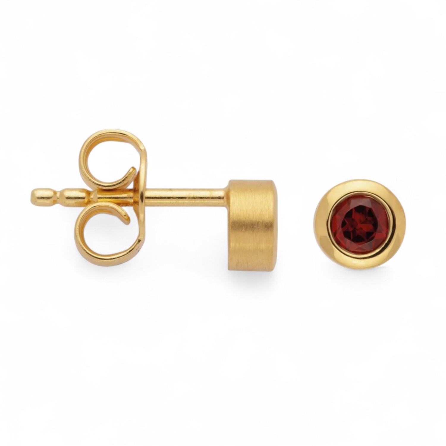 Bastian Ohrstecker Red Light aus 925 vergoldetem Silber mit roten Granatsteinen für Damen, 4mm