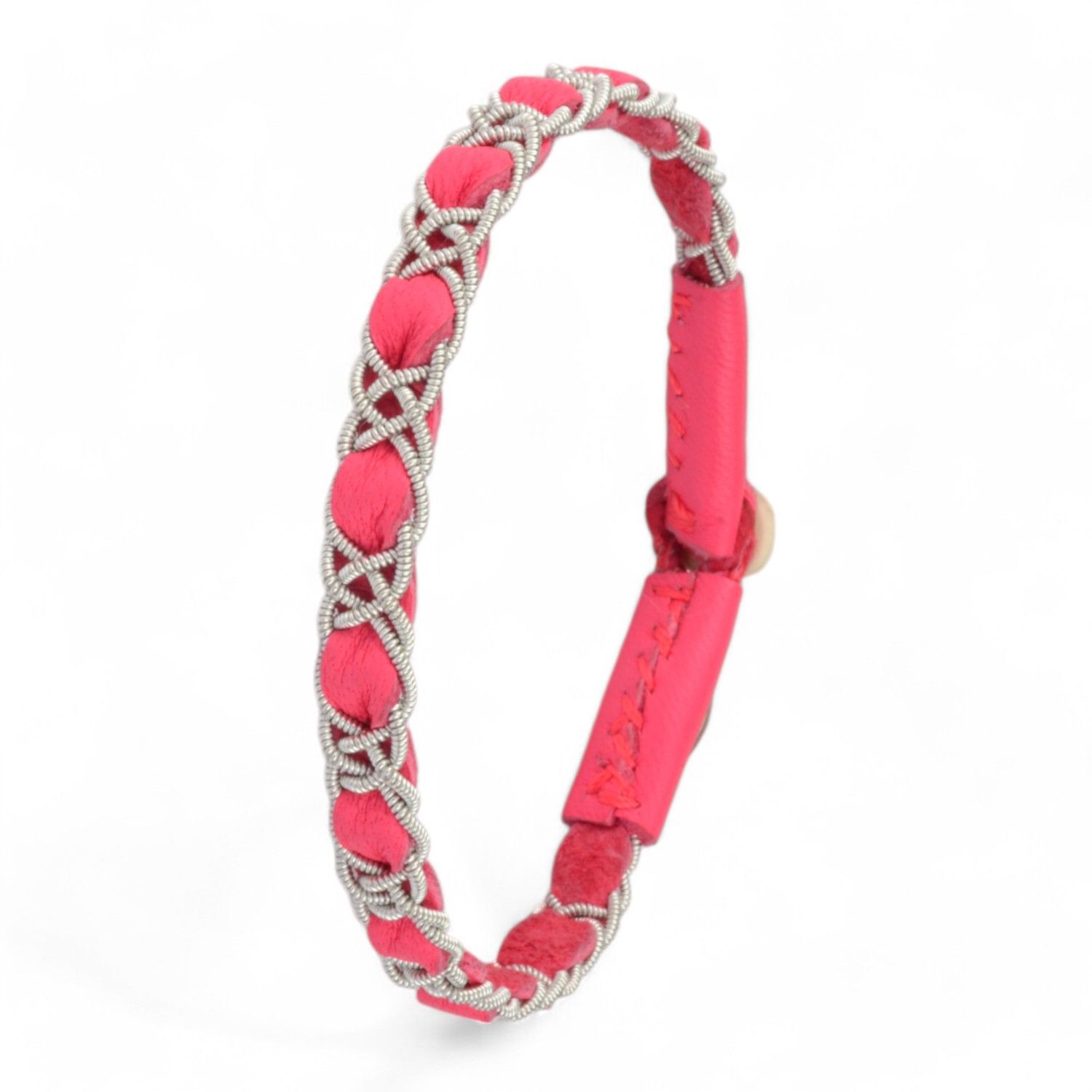 Saami Crafts Lederarmband Koralle mit Zinnfaden und Hornknopf für Damen, 7mm breit, rosa-silber, 17,5cm